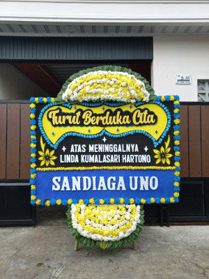 Papan Bunga Duka di Tigapanah